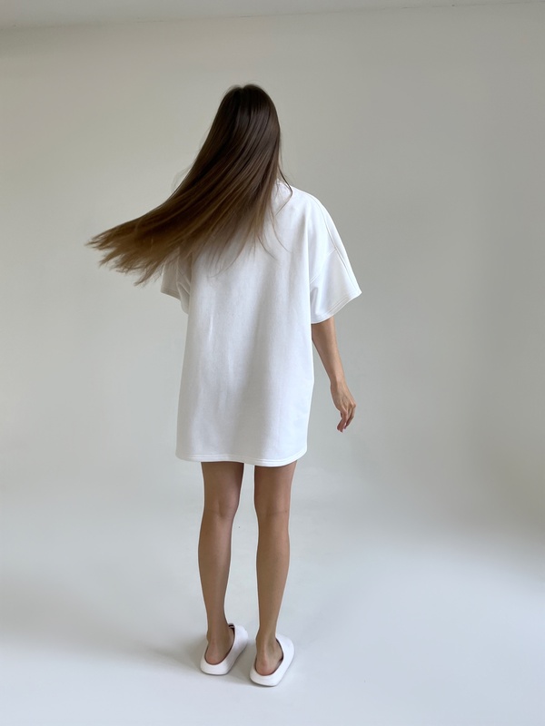 Сукня - футболка тринитка молочна