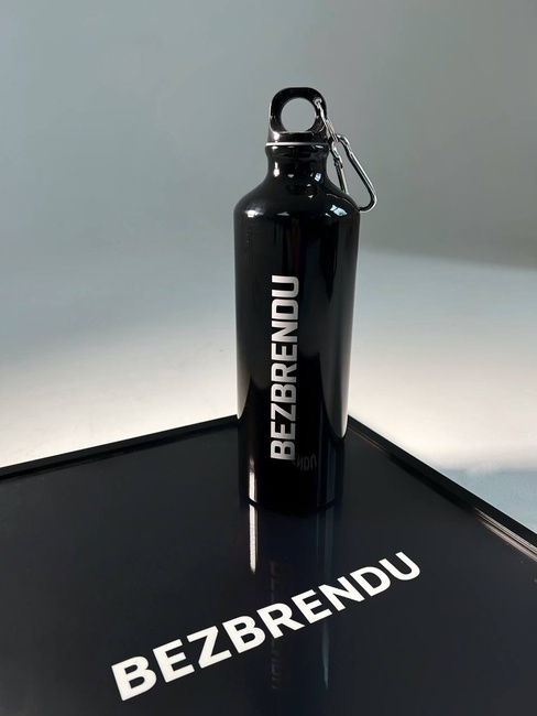 Пляшка брендована Bezbrendu, In stock
